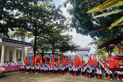 TRƯỜNG THCS EA BUNG LONG TRỌNG TỔ CHỨC LỄ KHAI GIẢNG NĂM HỌC 2025-2026